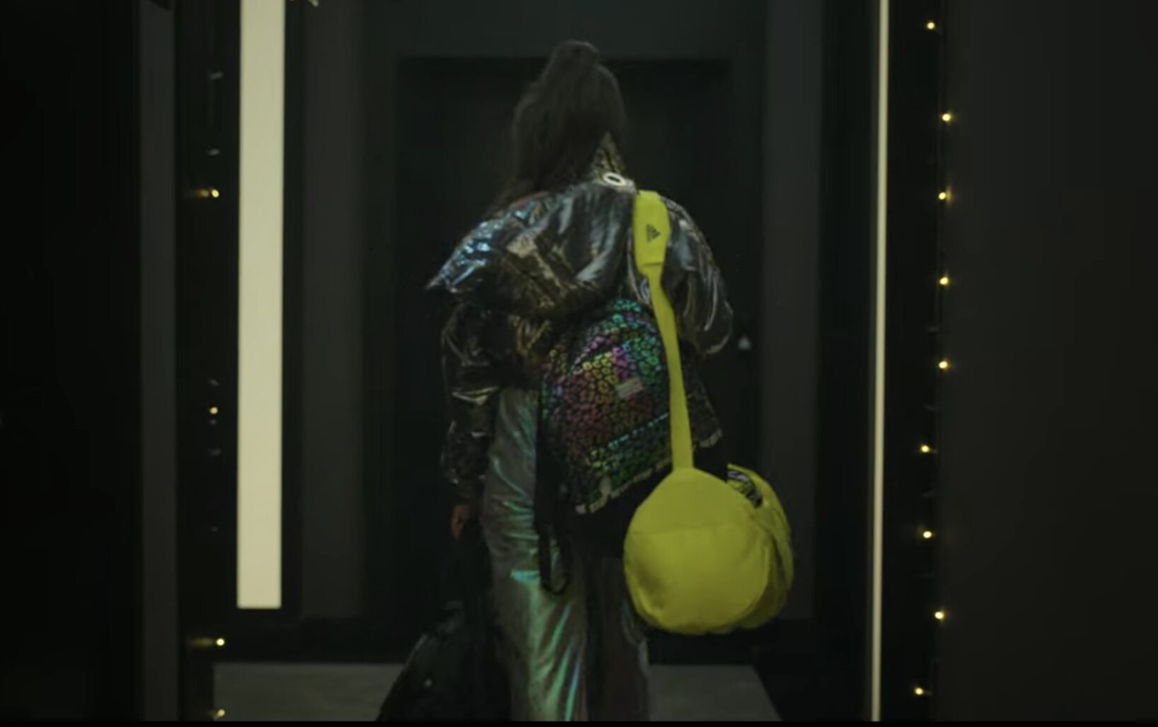 La mochila de Décimas aparece en diferentes capítulos de 'Élite' | Foto: Netflix