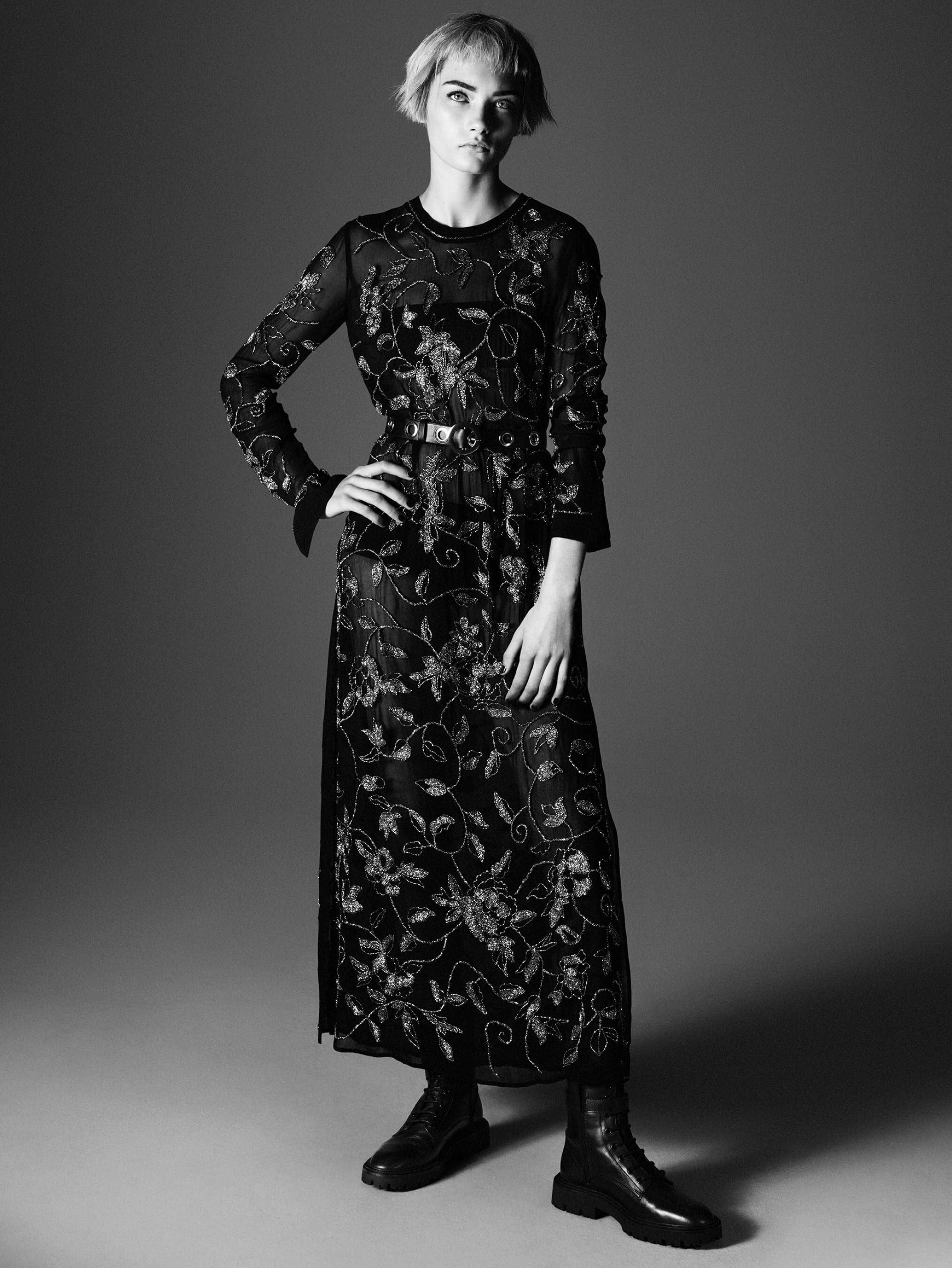 Modelo 5 de la colección 'Black Dress Collection' | Foto: David Sims para Zara