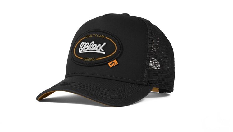 Uno de los modelos de las gorras de Oblack Caps | Foto: Cortesía de Oblack Caps