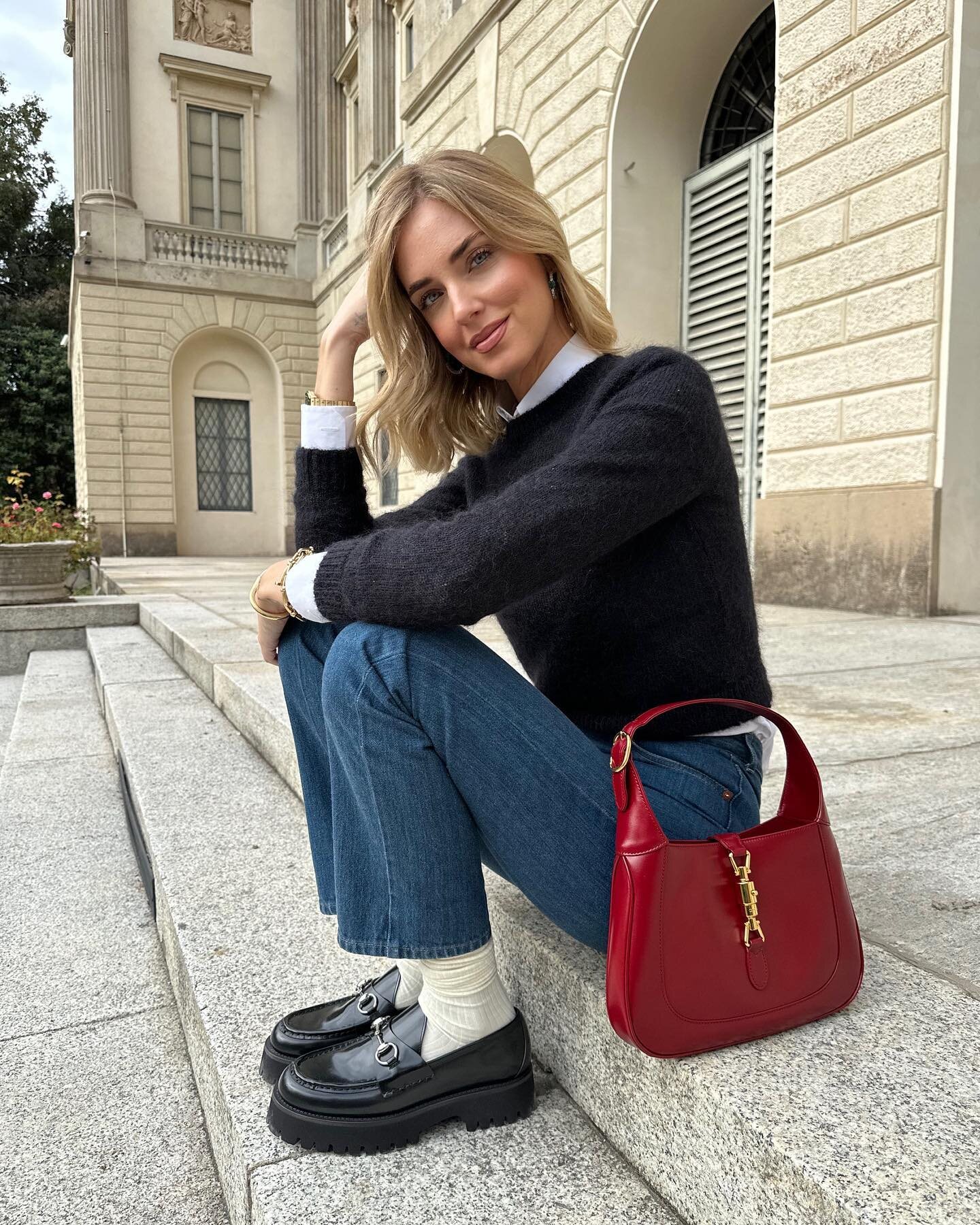 Chiara Ferragni con el bolso de Gucci en 'cherry red' | Foto: Instagram @chiaraferragni