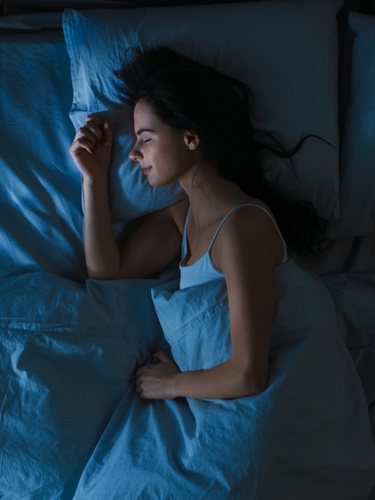 Los especialistas aconsejan dormir sin sostén