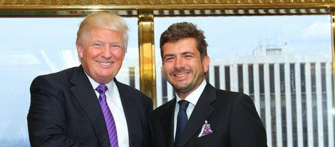 Donald Trump y Gianluigi Cimmino firman el acuerdo sobre 'Yamamay for Miss Universe'