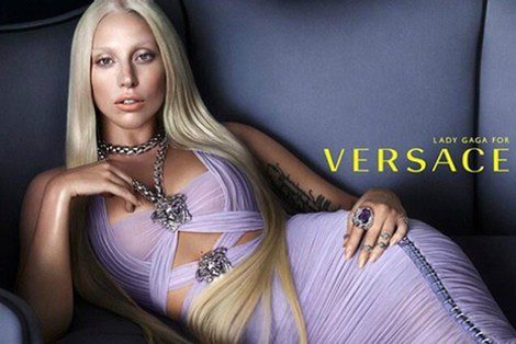 Lady Gaga para Versace