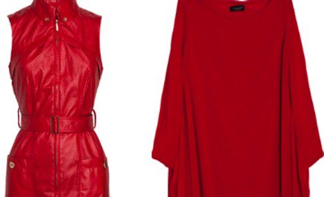 Vestido de cuero rojo cenñido y blusa oversize del mismo tono de Javier Simorra (2014)