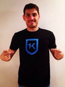 Iker Casillas presenta su propia firma