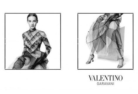 Valentino apuesta por el estilo retro para la nueva colección de otoño impregnada por la presencia total del color blanco y negro