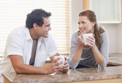 Habla con tu pareja y asegúrate de cual será la cita para no escoger un look desacertado