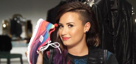Demi Lovato, otra chica Skechers