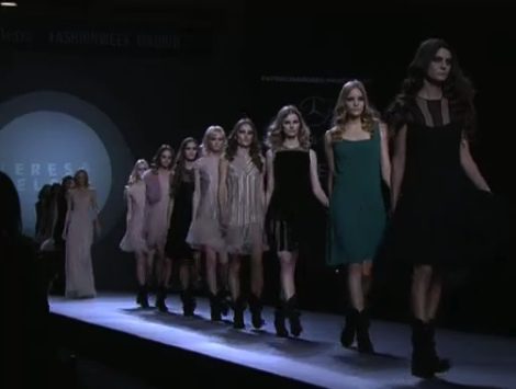 Cuero negro y pedrería empolvada en el desfile de Teresa Helbig en la Fashion Week Madrid