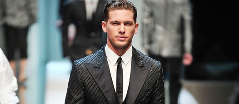 Adam Senn, el nuevo chico de moda, imagen del nuevo perfume de Dolce&Gabbana
