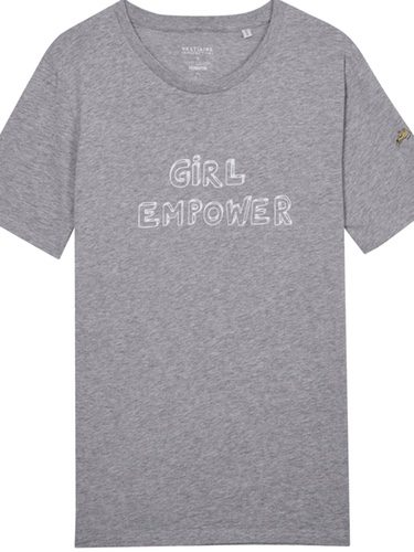 Camiseta gris 'Girl Empower' de la colección solidaria de Bella Freud