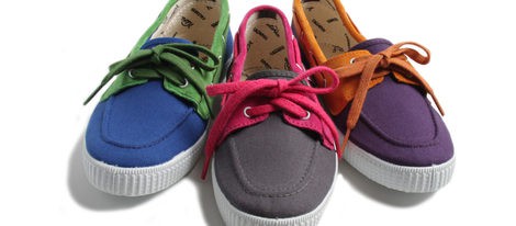 Zapatillas Victoria con cordones de colores