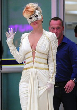 Lady Gaga creará su propia página web para aconsejar sobre moda