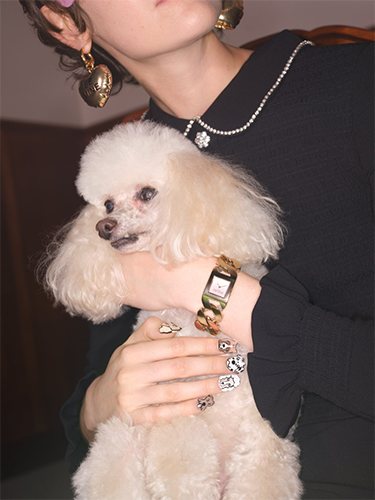 Marc Jacobs acompaña a sus modelos de perritos de todos los tamaños