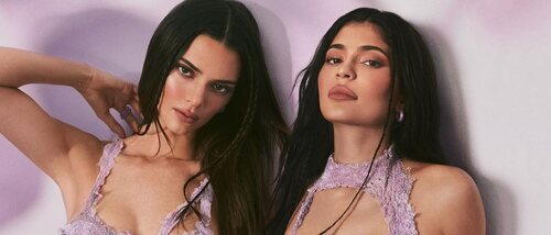 Kendall y Kylie Jenner: dos formas muy diferentes de llevar un Schiaparelli (y una de ellas no ha gustado nada)