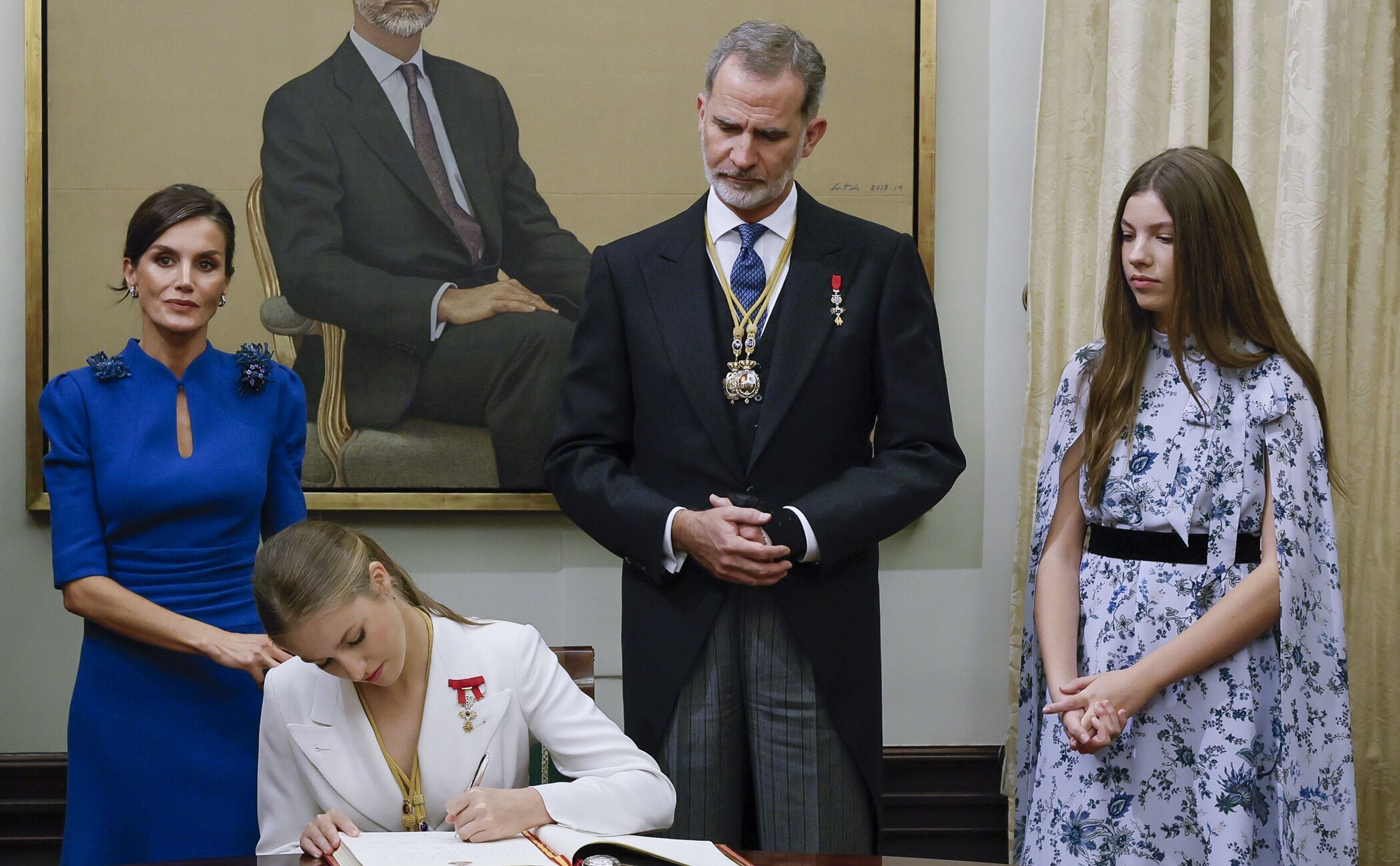 La Reina Letizia recicla vestido para la jura de la Constitución de la Princesa Leonor