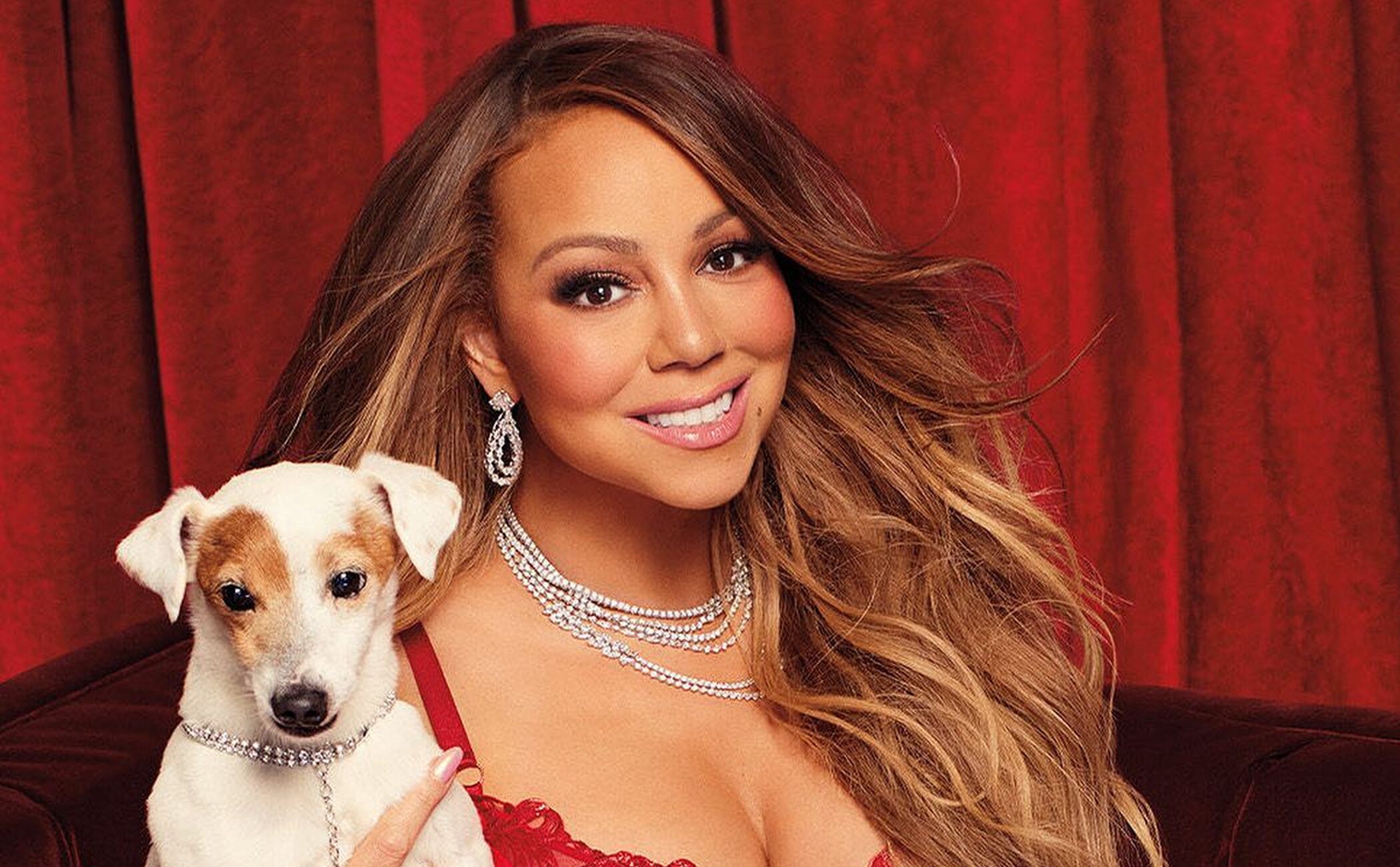Mariah Carey protagoniza la campaña navideña de Victoria's Secret