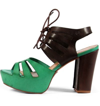 Sixtyseven propone botas veraniegas y sandalias altas como imprescindibles para este verano 2013