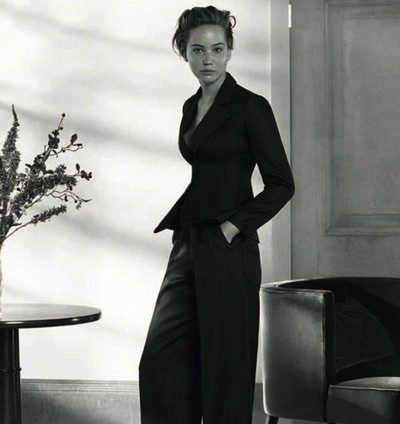Jennifer Lawrence muestra su lado masculino en una nueva campaña de Dior