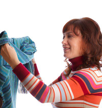 Cómo quitar las manchas de grasa de la ropa