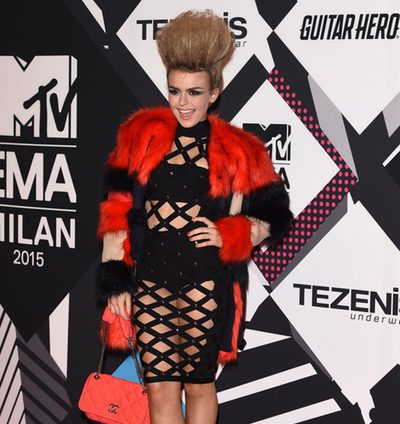 Tallia Storm y Charli XCX, las peor vestidas de los MTV EMA 2015