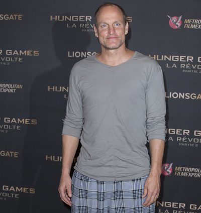 En pijama y a lo loco: Woody Harrelson se pone cómodo para estrenar 'Los Juegos del Hambre: Sinsajo.Parte 2'