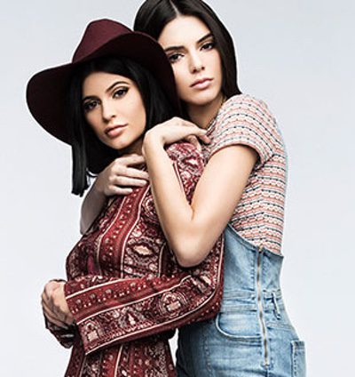 Kendall y Kylie Jenner lanzan su colección primavera/verano 2016 para la línea en común de PacSun
