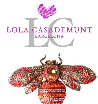 Broches de animales, pedrería y mucho color en la colección verano 2016 de Lola Casademunt