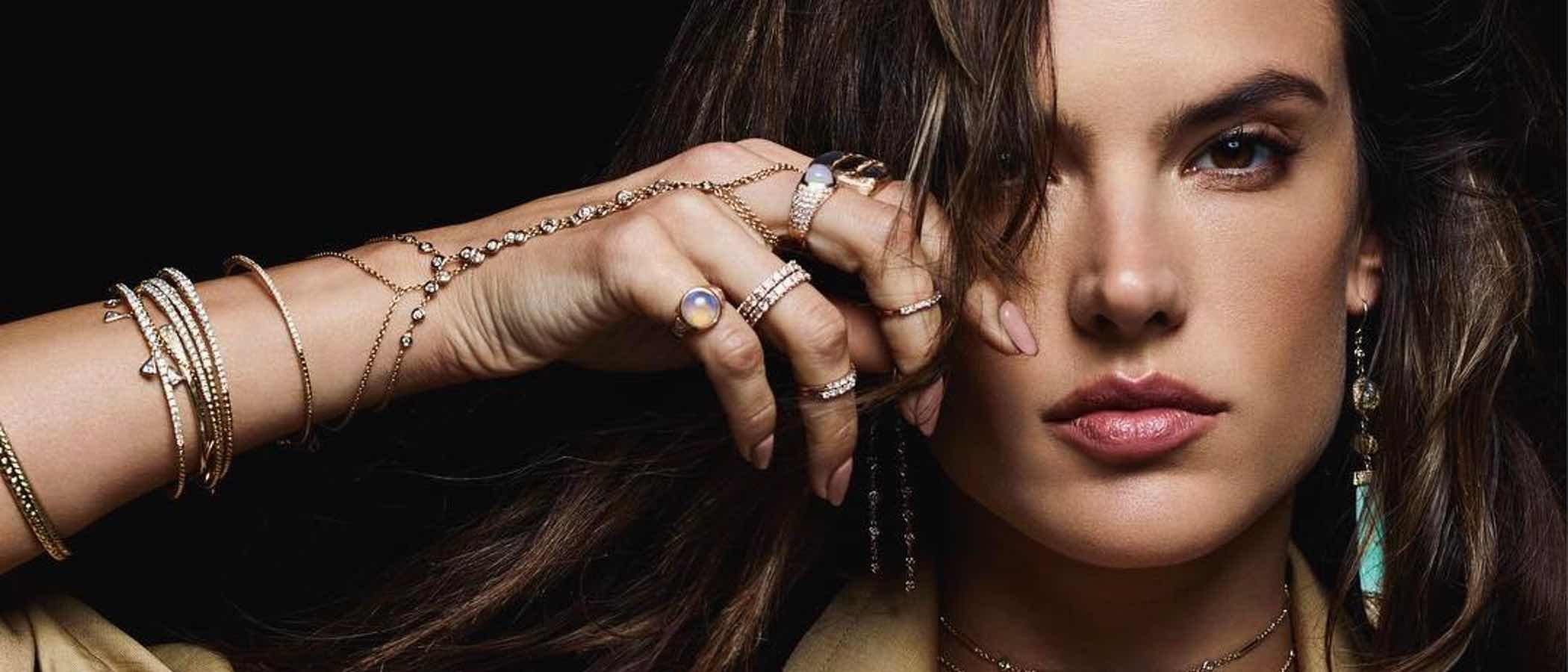 Alessandra Ambrosio se convierte en la nueva musa de las joyas de Jacquie Aiche