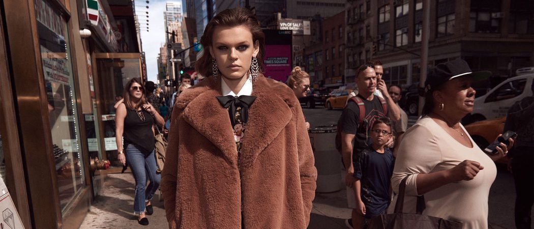 Zara nos devuelve a la moda retro con la colección 'Mid-Town Warm Up'