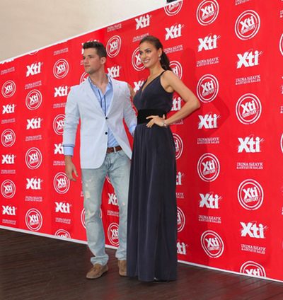 Irina Shayk y Arthur Sales continúan con Xti una temporada más