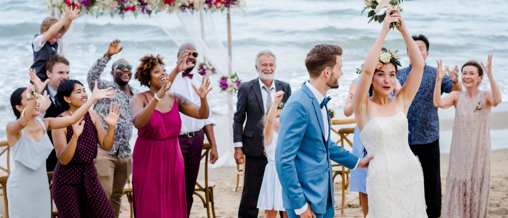 Cómo vestirse para ir a una boda en la playa - Bekia Moda