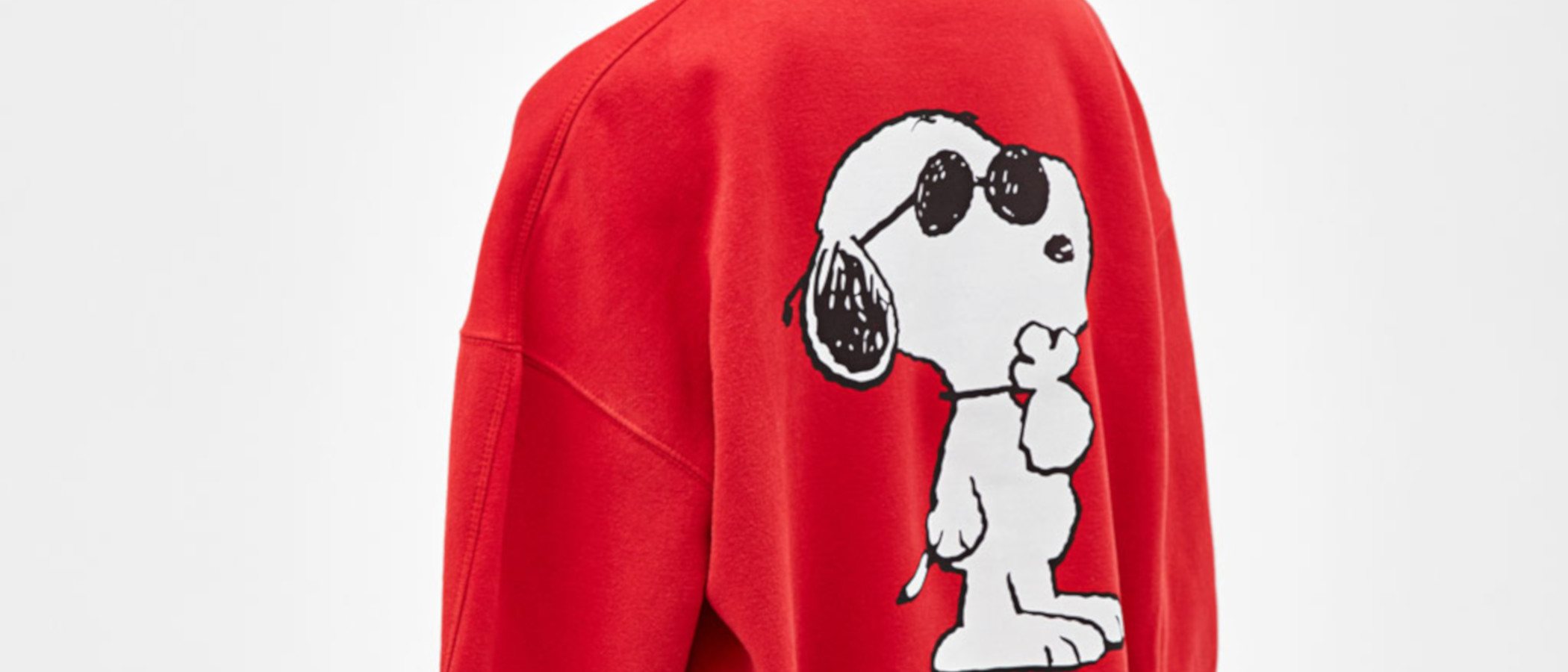 Bershka retrocede en el tiempo y crea una colección muy especial de Snoopy y Arale