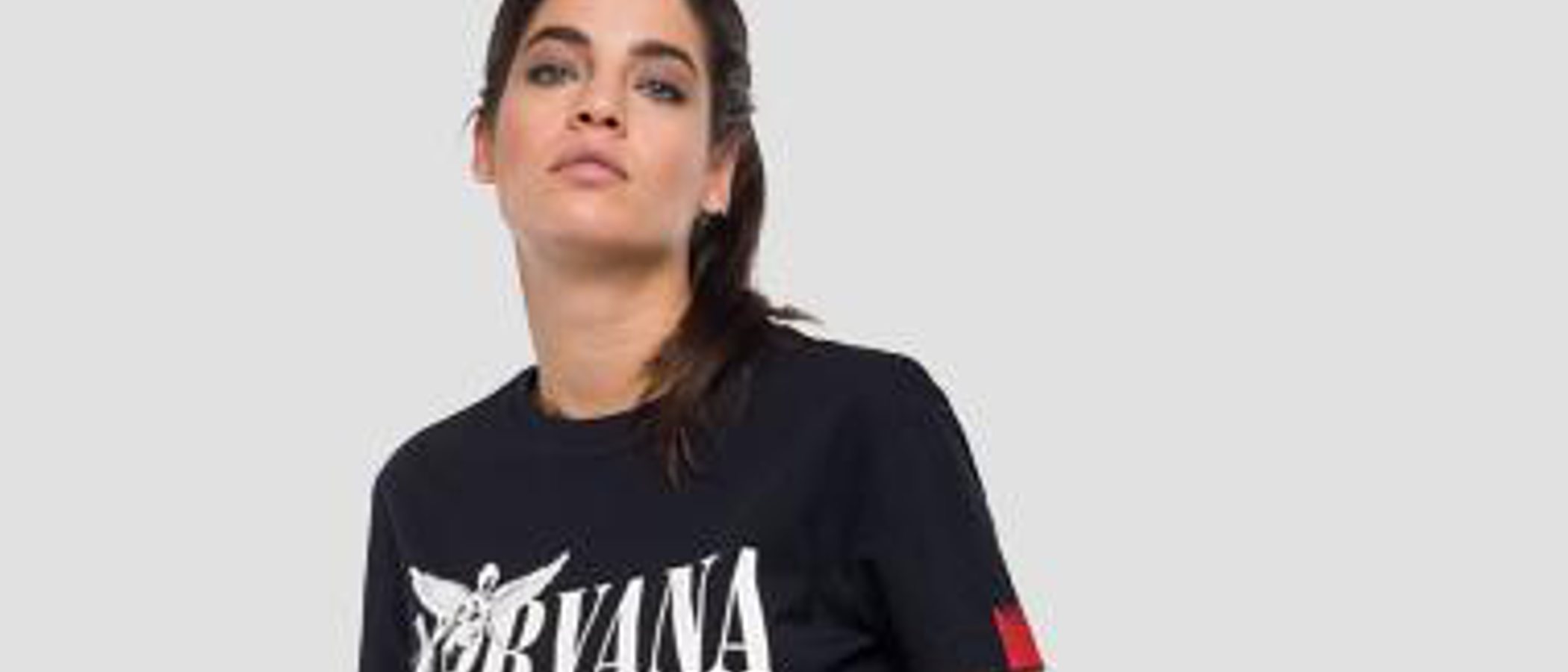 Replay rinde tributo a Nirvana con una colección cápsula de sudaderas y camisetas