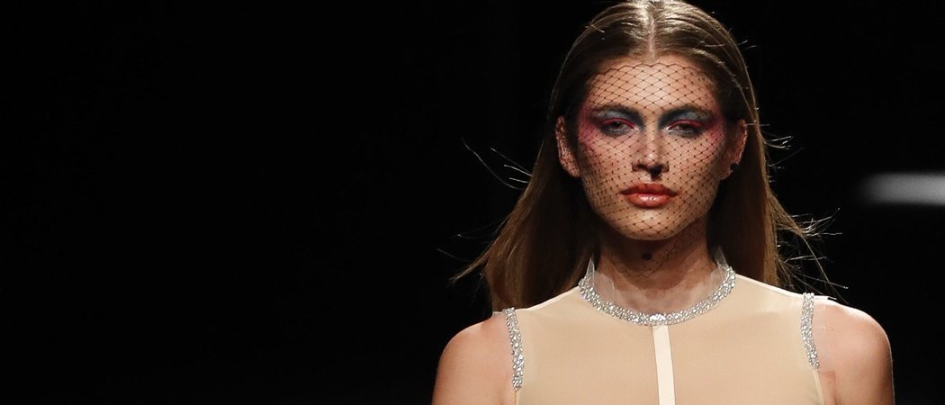 Victoria's Secret ficha a su primera modelo transgénero, Valentina Sampaio