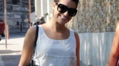 Lea Michele, turista con maxi falda en Versalles