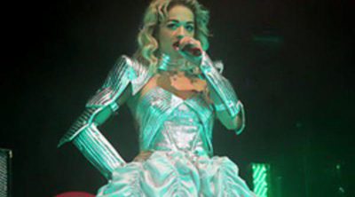 Emilio Pucci viste a Rita Ora durante la gira de promoción de 'Radioactive'