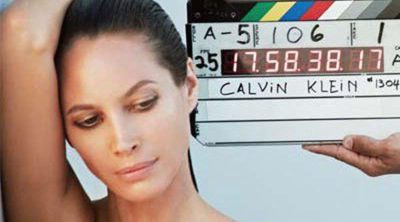 Calvin Klein Underwear apuesta por Christy Turlington para el otoño 2013