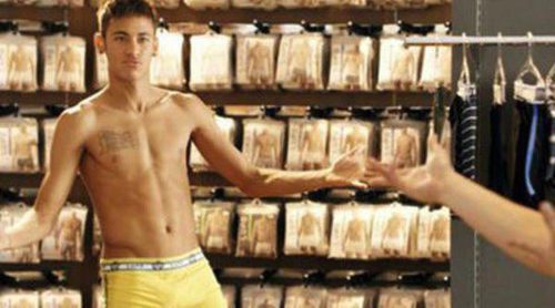 El anuncio de calzoncillos Lupo con Neymar desata la polémica en el colectivo homosexual