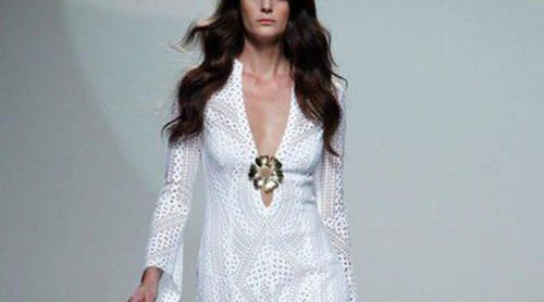Teresa Helbig apuesta por un verano al estilo hippie chic en su desfile primavera/verano 2014 en Madrid Fashion Week