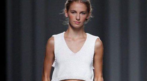 Sita Murt apuesta por una primavera/verano 2014 dulce y coqueta en blanco en Madrid Fashion Week