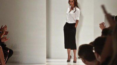Victoria Beckham pide la vuelta de los pantalones de campana con su colección otoño/invierno 2013