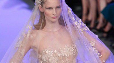 Los vestidos joya de Elie Saab deslumbran en la Semana de la Alta Costura de París