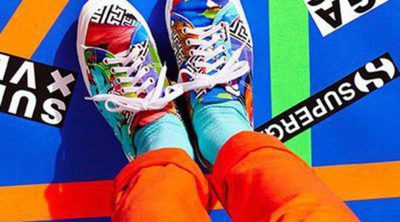Unas nuevas 'sneakers' a todo color nacen de la mano de Versus Versace y Superga