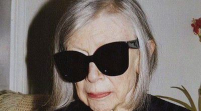 La moda y la literatura se fusionan en Joan Didion con la nueva colección de Céline