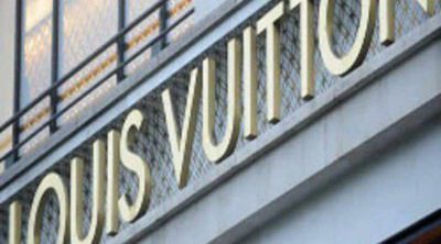 Billie Achilleos diseña para Louis Vuitton