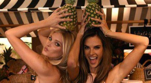 Alessandra Ambrosio y Elsa Hosk, más divertidas que nunca en la presentación 'Swim Suit' de Victoria's Secret