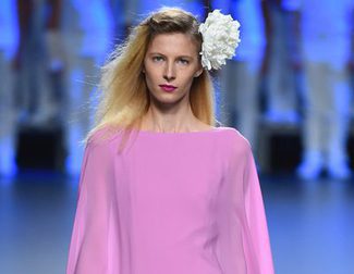 Duyos apuesta por una colección primavera/verano 2016 femenina y sofisticada en Madrid Fashion Week