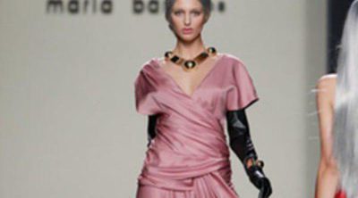 María Barros reinventa lo clásico en la Fashion Week Madrid