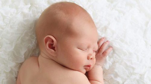 Ropa para recién nacidos: cómo vestir a tu bebé en verano
